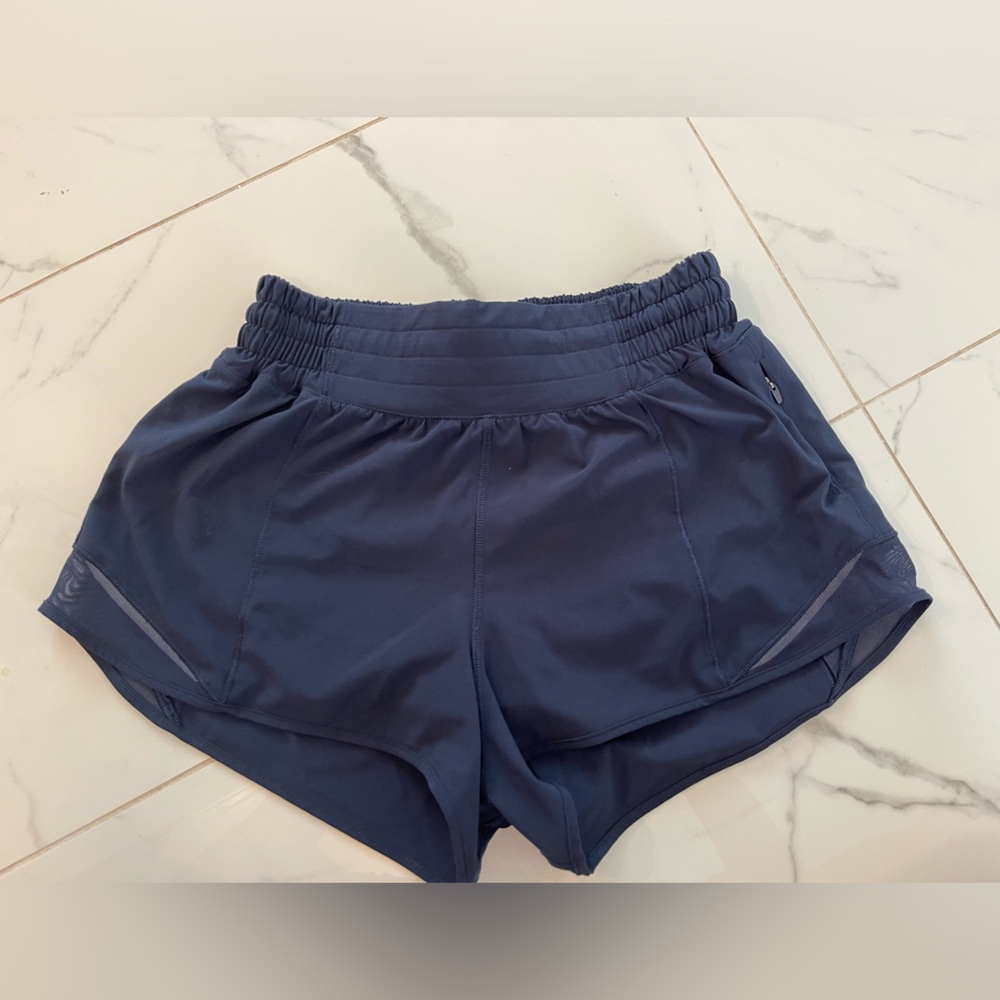 Lululemon high rise hotty hot 2.5” navy